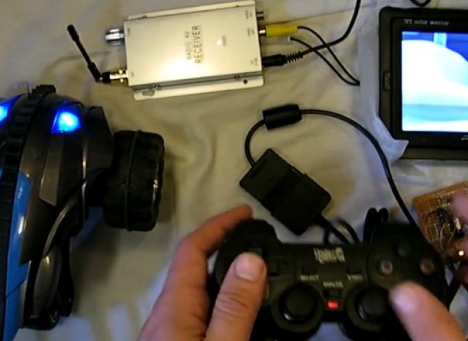 Voiture radiocommandée FPV dirigée via une manette ou volant Playstation 2