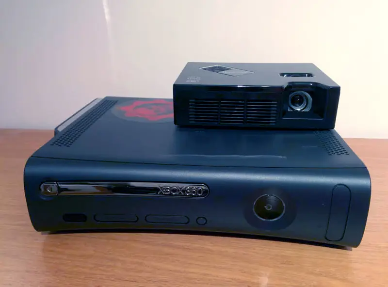 projecteur portable Viewsonic PLED W800 vs Xbox 360