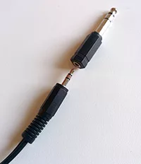 adaptateur-audio-jack-3-5-mm-6-35-mm