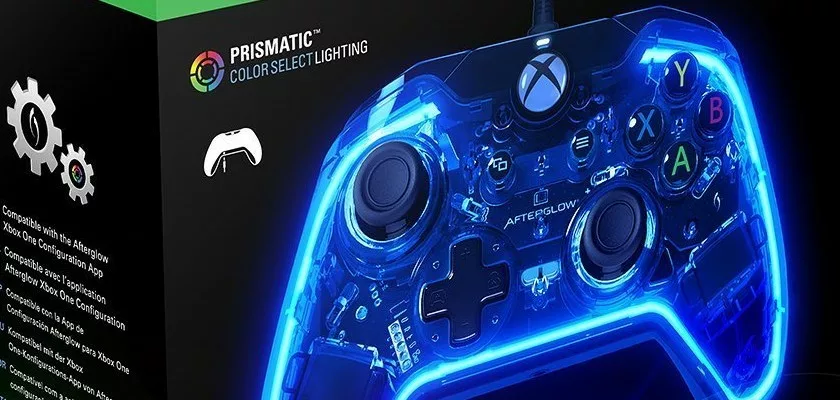Packaging holographique manette Xbox One Afterglow Prismatic LED