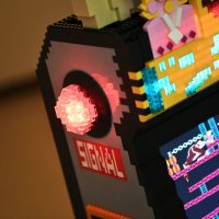 Borne arcade Donkey Kong en LEGO - signal