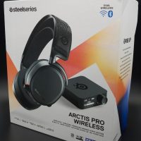 Steelseries Arctis Pro Wireless box 01