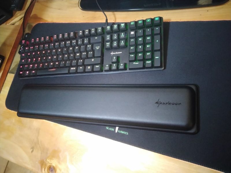 Sharkoon Elite Shark WR200 04