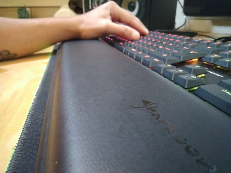 Sharkoon Elite Shark WR200 11