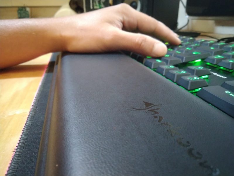 Sharkoon Elite Shark WR200 12