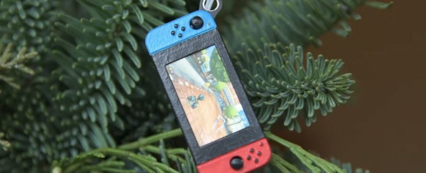 Il fabrique des décorations de Noël Nintendo Switch (presque) fonctionnelles.