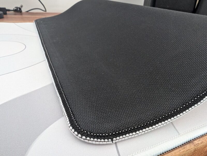 Tapis gaming phantum strata pearl 10